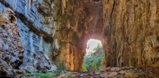 Cavernas do Peruaçu - Gruta do Janelão