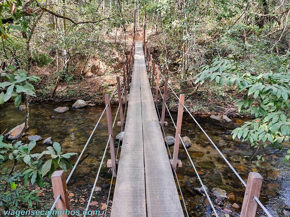 Ponte na trilha da Cachoeira do Segredo