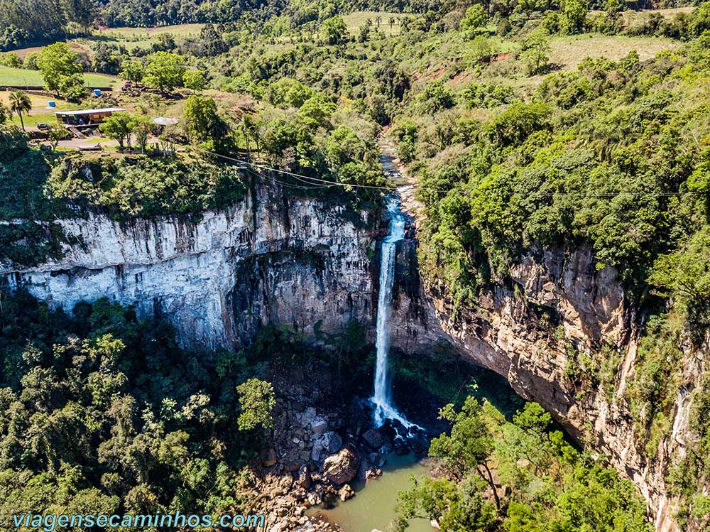 Cascata dos Marin - Parque Cotipaland