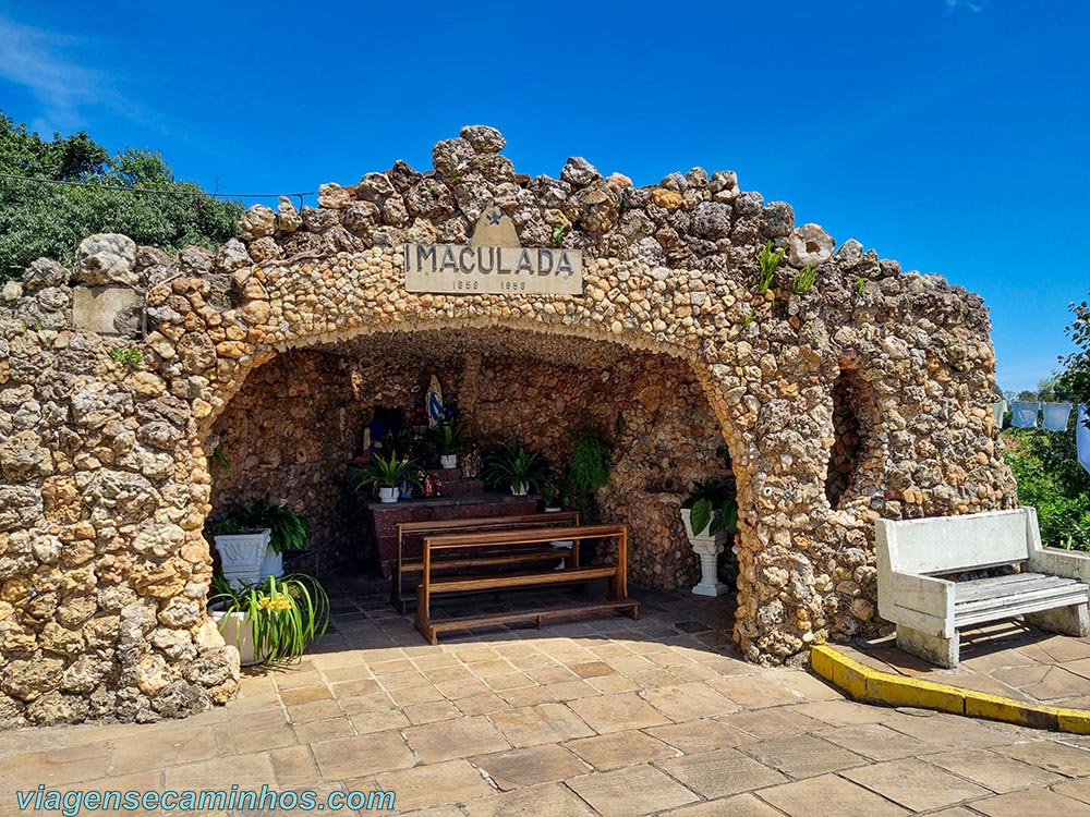 Gruta de Quartzo - Cotiporã