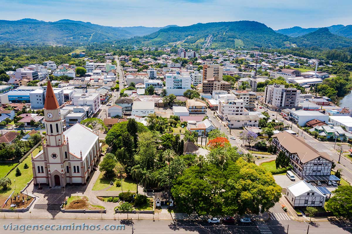 Feliz RS - Praça Municipal e igreja matriz