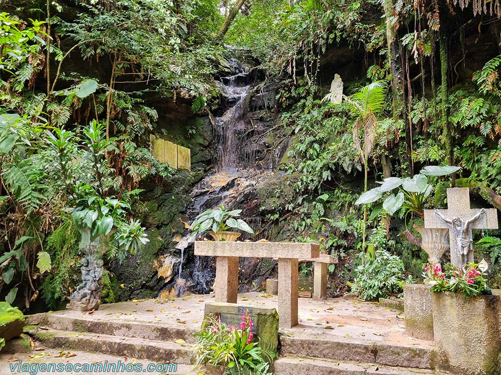 Gruta de Nossa Senhora da Saúde - Treze de Maio SC